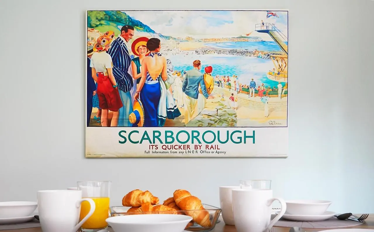 スカーバラ Beautifully Furnished 4-Bed Townhouse On South Cliffヴィラ イギリス