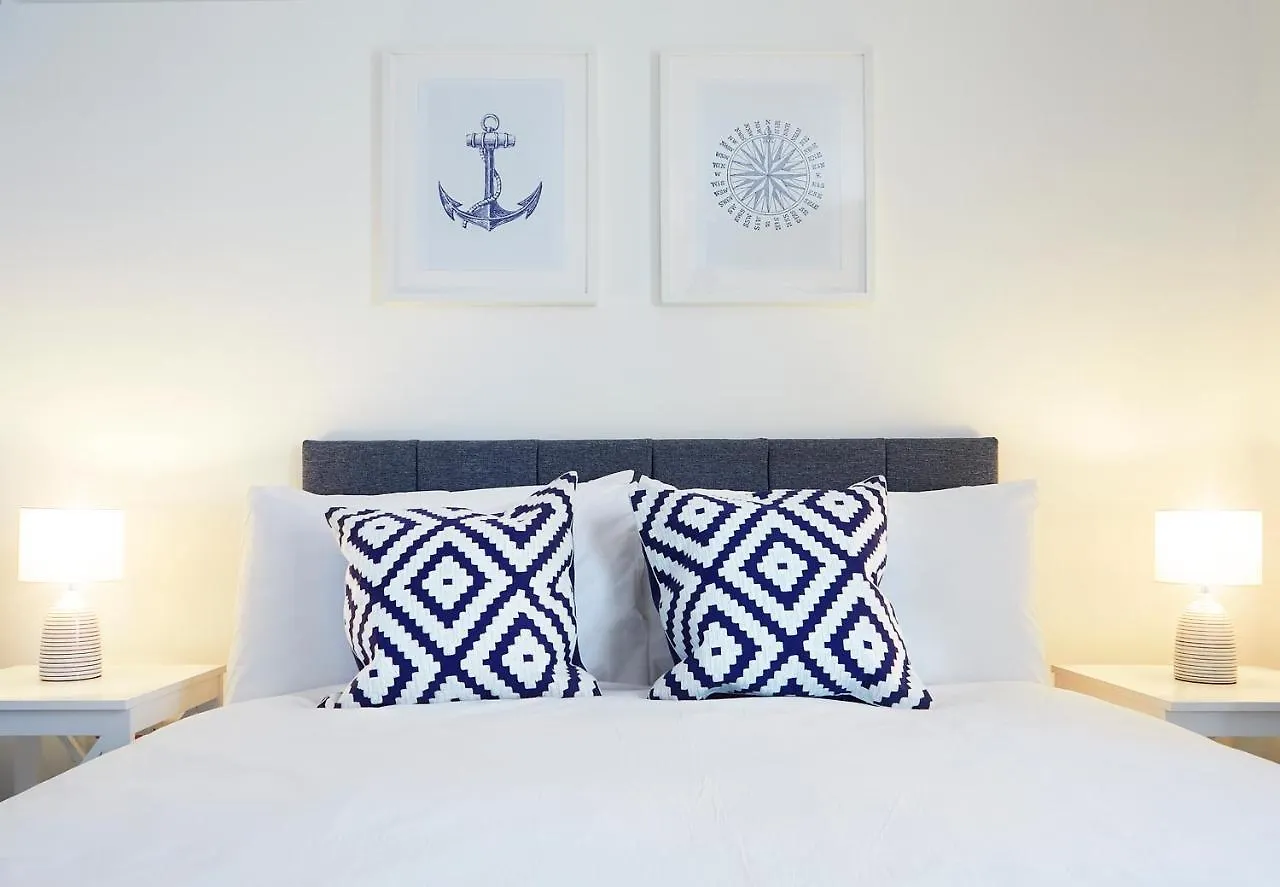 別荘 スカーバラ Beautifully Furnished 4-Bed Townhouse On South Cliffヴィラ